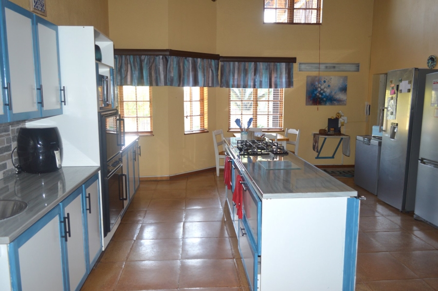 5 Bedroom Property for Sale in Wilkoppies North West
